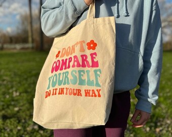 Tote bags “vergelijk jezelf niet”, 100% biologisch katoen, handgemaakt bedrukt, met kruisje, duurzaam en resistent