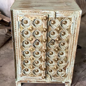 Indian Wooden Hand Carving Bedside cabinet / Nightstand / Sidetable
