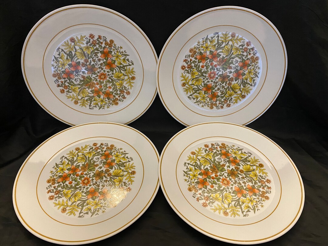 SET OF 4 Corelle Indian Summer Dinner Plates Orange Yellow Brown