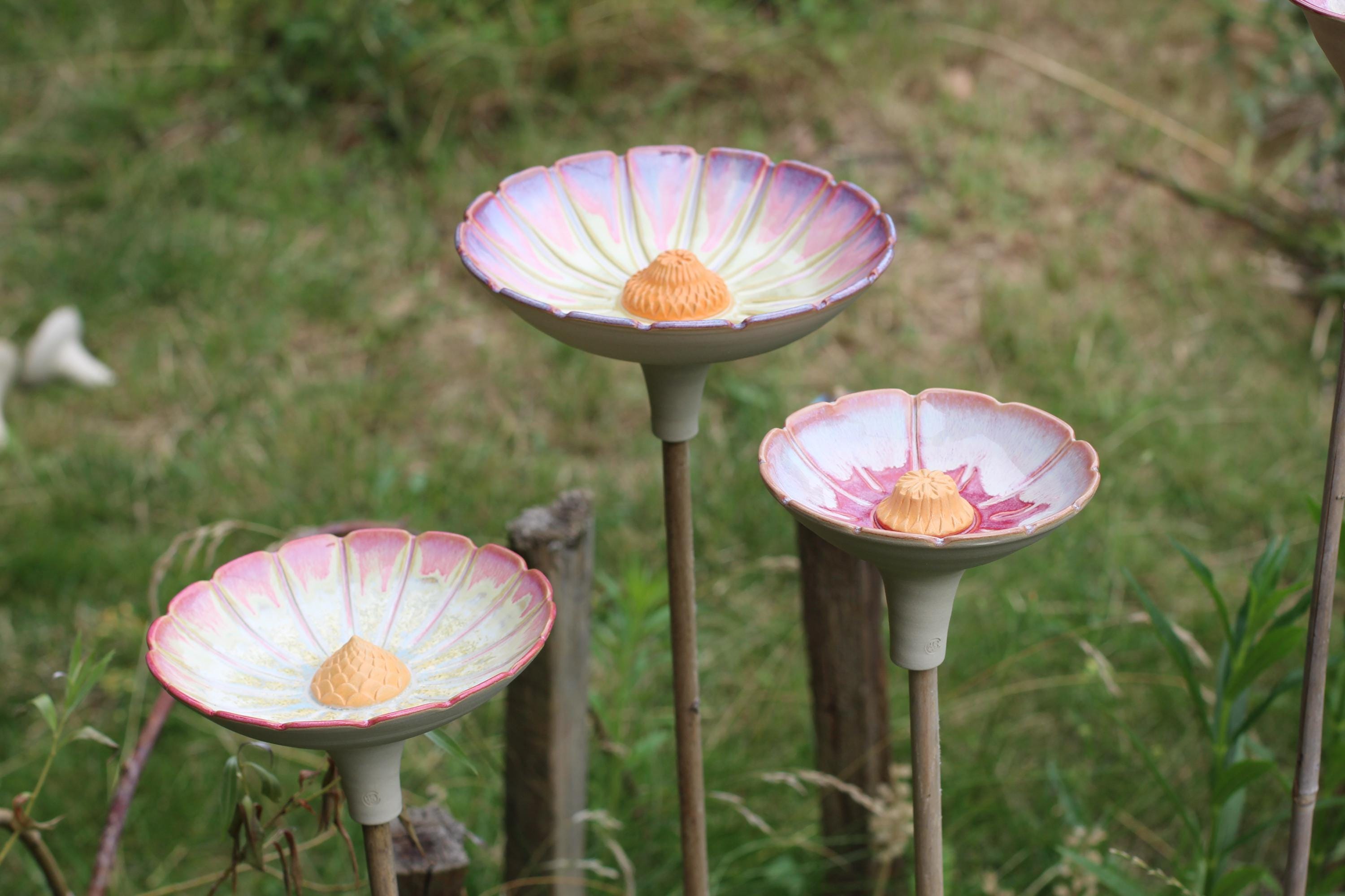 2x Bienentränke Aus Keramik-Harz – Blumenmuster, 7,5x3x3 Cm, Für Garten, Balkon & Terrasse – Insektenfreundlich