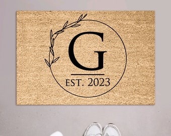 Housewarming Gift / Family Name Doormat / Personalized Doormat / Closing Gift / Custom Family Welcome Mat / Wedding Gift / Personalized Gift