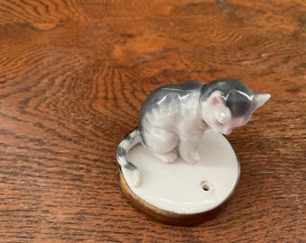 Scarce Vintage porcelain Goebel Cat, beautiful Kitty sitting on a gold rimmed base which originally had a metal Fly in the hole. Circa 1950s