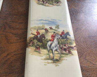 Wonderful vintage Ceramic Door Furniture Set. Horse Hound, Hunting Scene