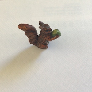 Great little Vintage Miniature Cold Painted Bronze. Squirrel with Nut. Beatrix Potter ?