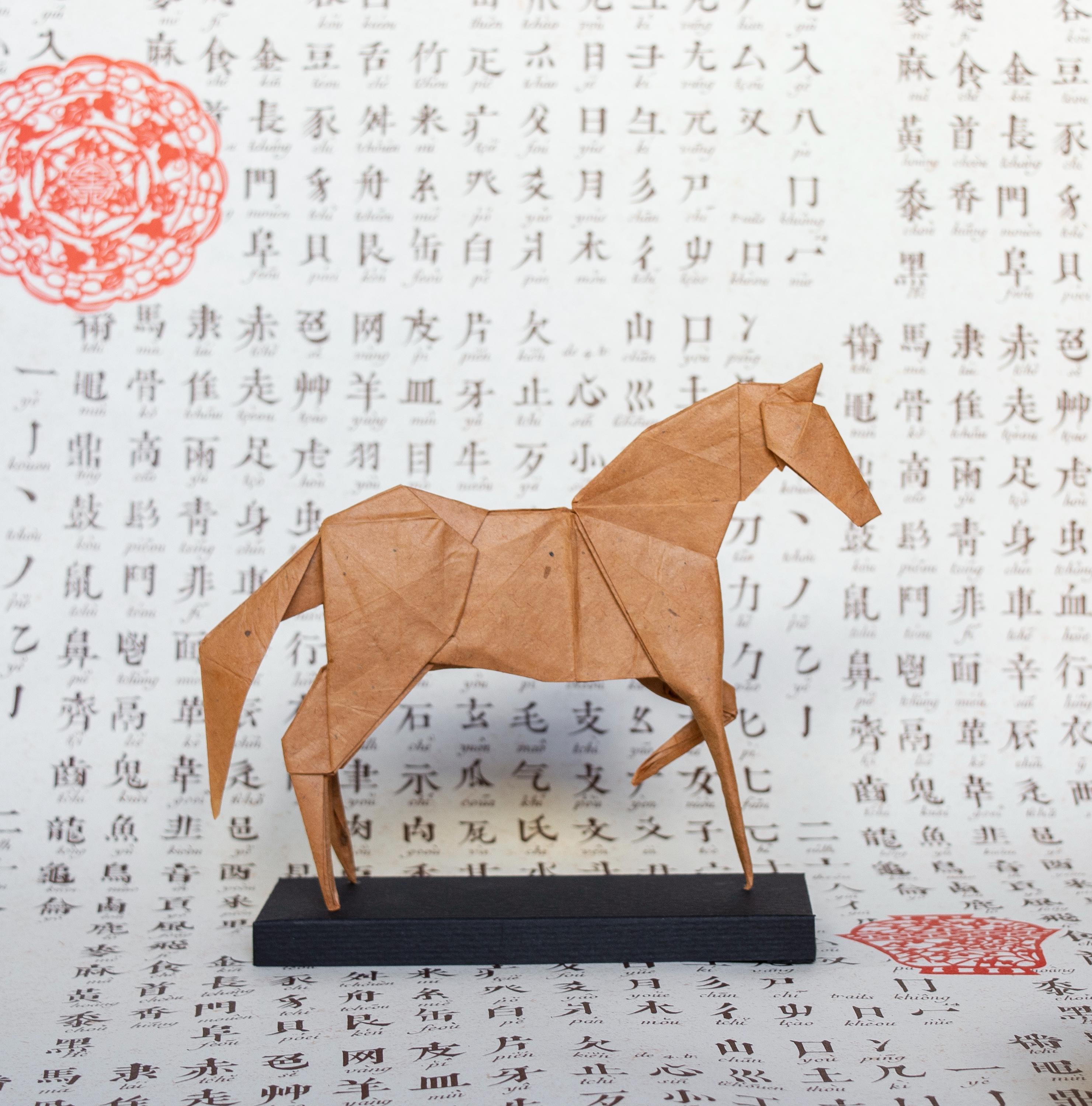 折り紙の馬、折り紙で作られた騎馬像 - Etsy 日本