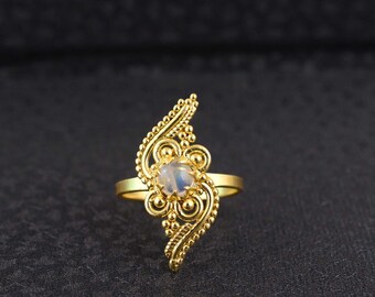 Brass Handmade ring, Gold Labradorite Ring, Statement Ring, Gold Labradorite Ring, Natural Labradorite Ring, Gold Minimalist Ring, Midi Ring