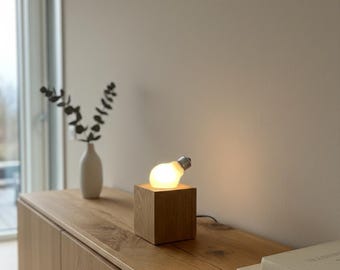Solid Oak Wood Lamp | Minimalist Cube Lamp, Scandinavian Design | Industrial Style Bedside Lamp | Gift Idea | Designer Table Lamp