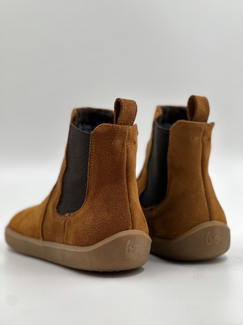 Barefoot Chelsea Boot Be Lenka Entice Neo Sued image 4