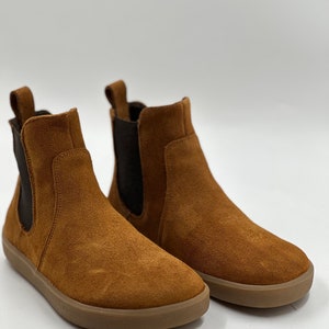 Barefoot Chelsea Boot Be Lenka Entice Neo Sued image 2