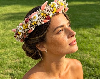 Corona de margaritas rosas silvestres, tocado de boda bohemio, accesorios para el cabello de novia con flores secas