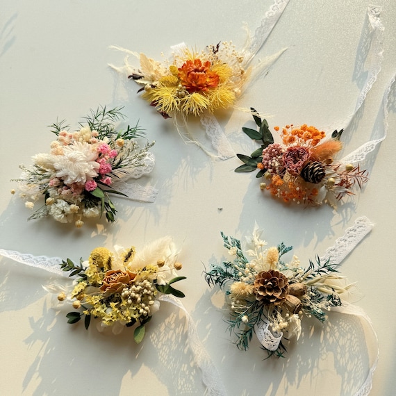Floral corsage discount