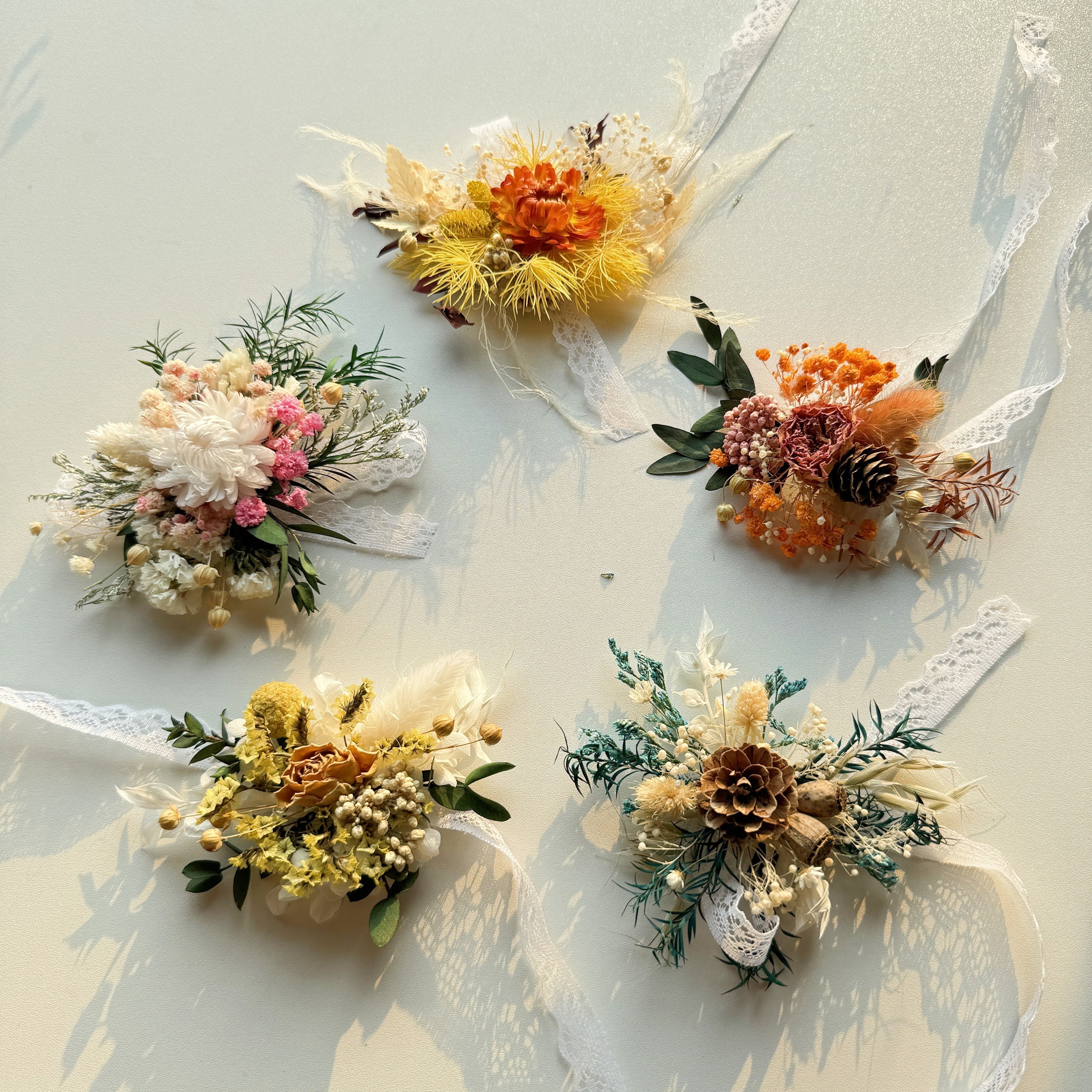Natural Dry Flower Wrist Corsages,Flower Bracelet,Handmade Bridesmaid Wrist Corsage,Dried Flower Wedding,Wedding Decor,Bracelet Corsage,Gift