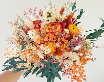 Boho Dried Flower Bouquet: Rustic Wedding Table Decor