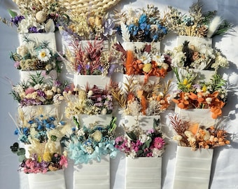 Boutonnière de bolsillo estilo bohemio con flores silvestres, accesorio para el novio, boda en el jardín, regalos florales hechos a mano para guardar recuerdos.