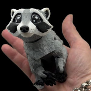 3D Printed Articulated Raccoon Figure: Poseable Forest Animal Collector&#39;s Gift