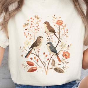 Vintage Bird Floral Art T-Shirt, Cute Bird Lover Tee, Nature Inspired Graphic Tee, Women&#39;s Wildlife Top, Unique Nature Gift Shirt
