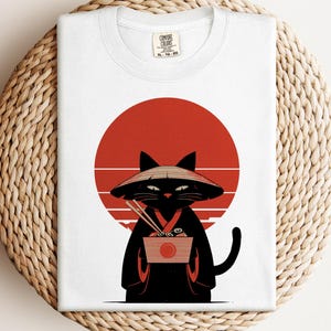 Anime Sushi Katze T-Shirt, Japanisches Foodie T-Shirt, Kawaii Katze Shirt, Ramen Liebhaber TShirt, Geschenk für Katzenliebhaber, Samurai Katze Shirt, Katzenmama Geschenk