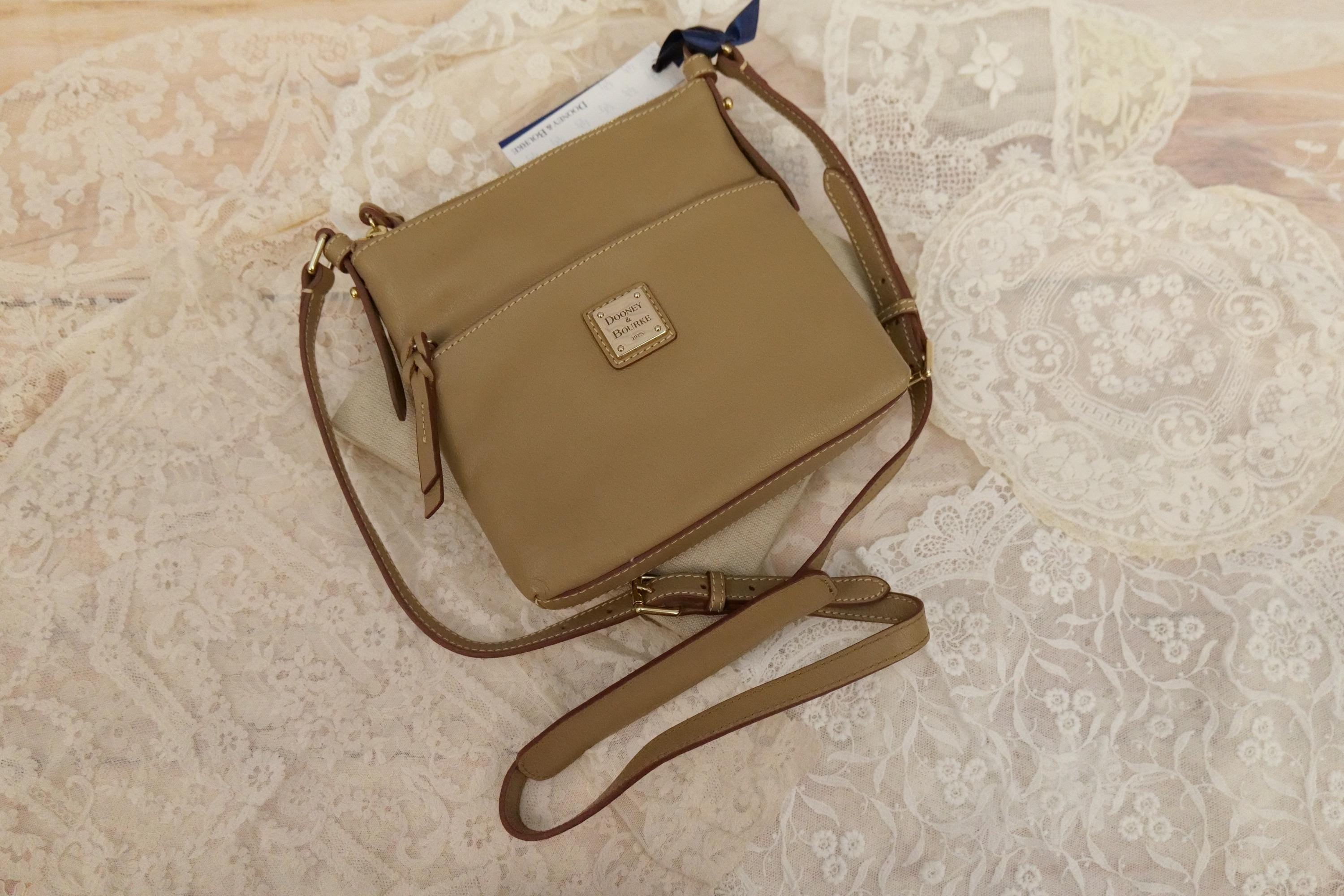 Dooney and bourke mail bag deals