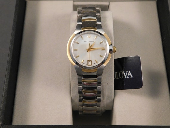Stainless Steel Bulova Accutron 28M05 Torino Ladies  display picture 3