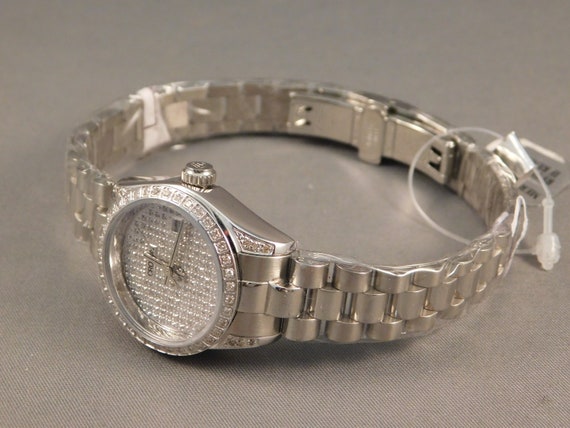 Croton 10ATM Diamond Ladies Watch - image 1