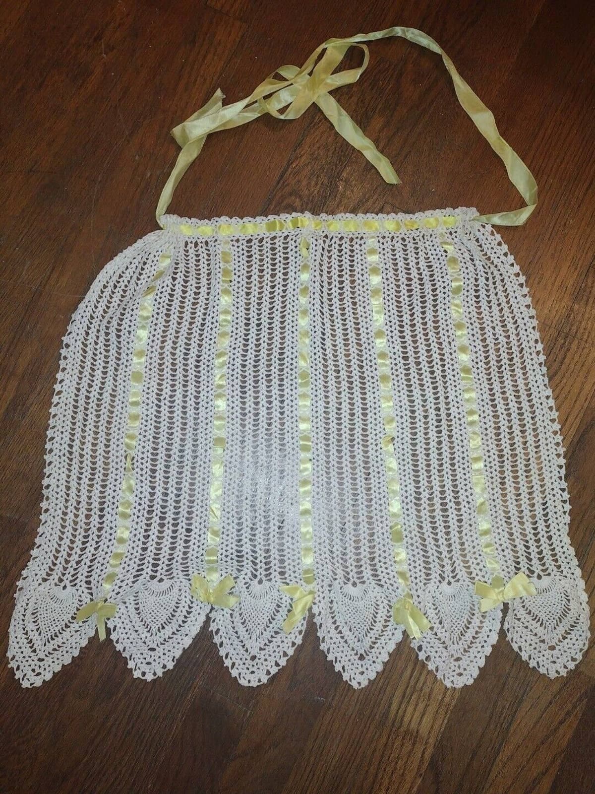 vintage レース編みエプロン アイボリー ハンドメイド 白いレース