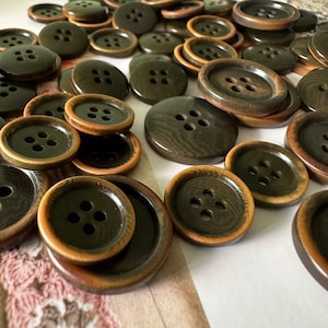100 Pcs 15/18/20/25mm 4 Hole Corozo Buttons for Shirt Skirt Suit Coat Suit Dress Sweater Uniform Vest Buttons