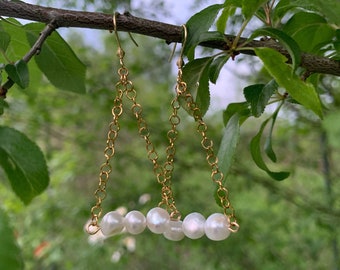 Boucles d'oreilles en perles d'eau douce Boucles d'oreilles en acier plaqué or