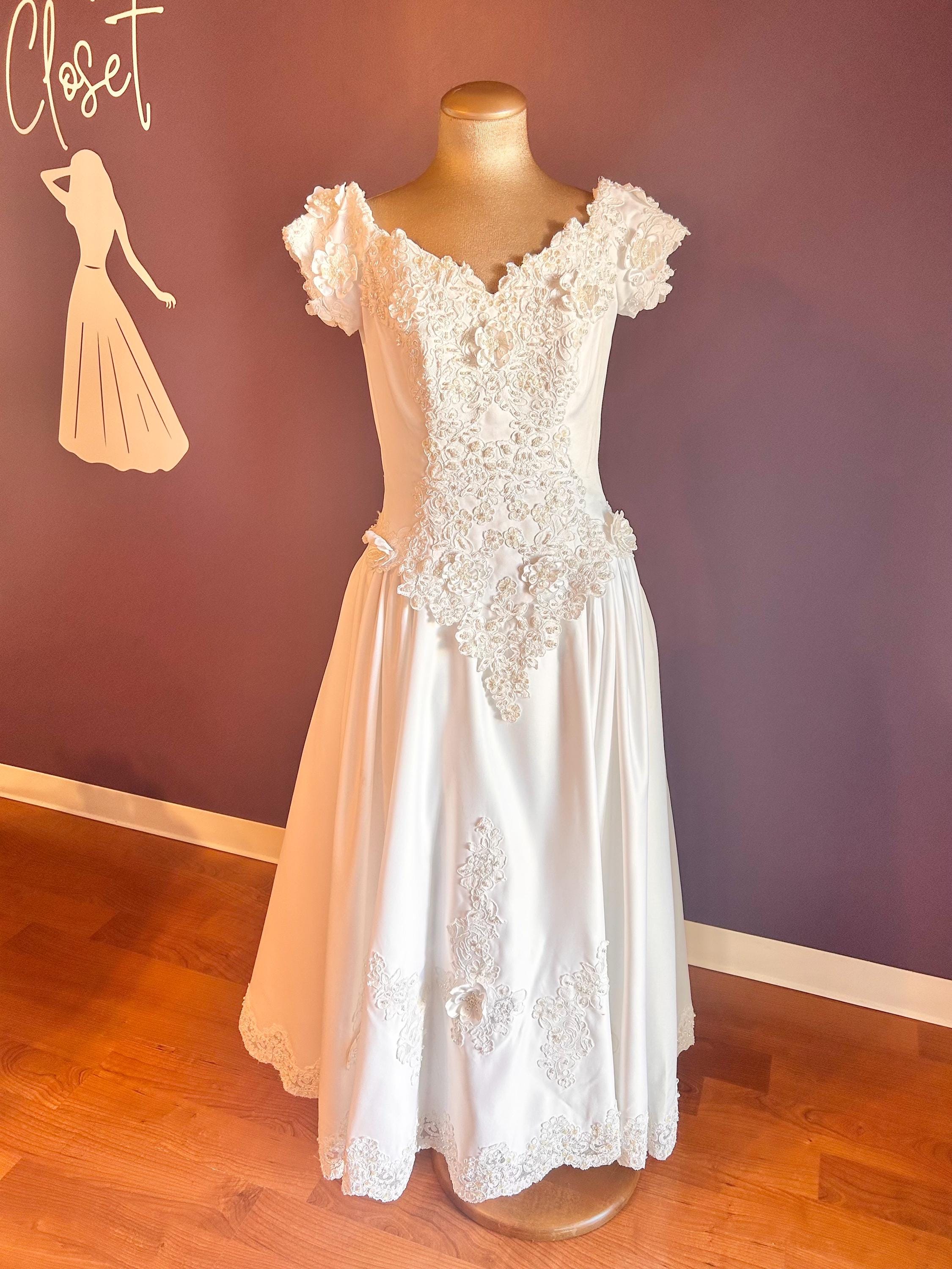 Vintage 90s/00s Lady Eleanor Beautiful Short Sleeve White Floral Bridal  Wedding Gown - Etsy Israel