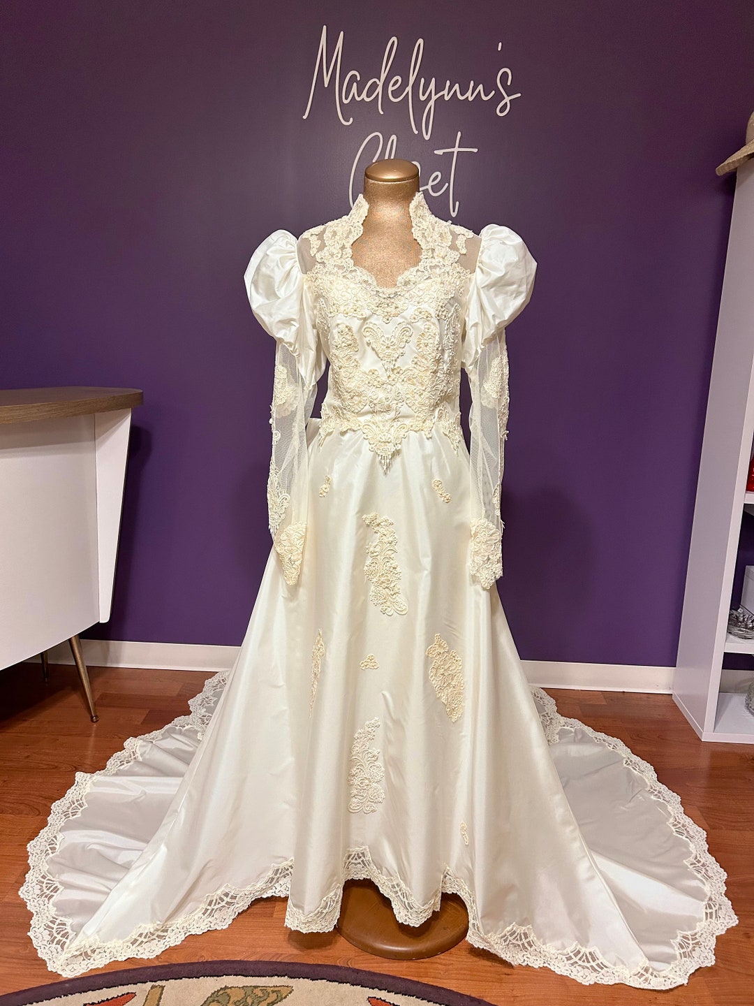 80s wedding hotsell dress puffy sleeves