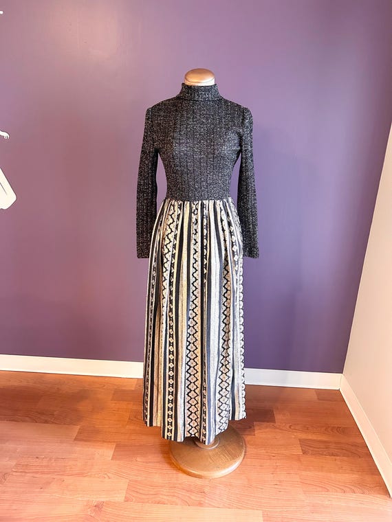 Vintage 70s Gorgeous Black and Gold Long Sleeve Turtleneck Maxi Dress XS S Vintage 70s Gorgeous Black and Gold Long Sleeve Turtleneck Maxi Dress XS S