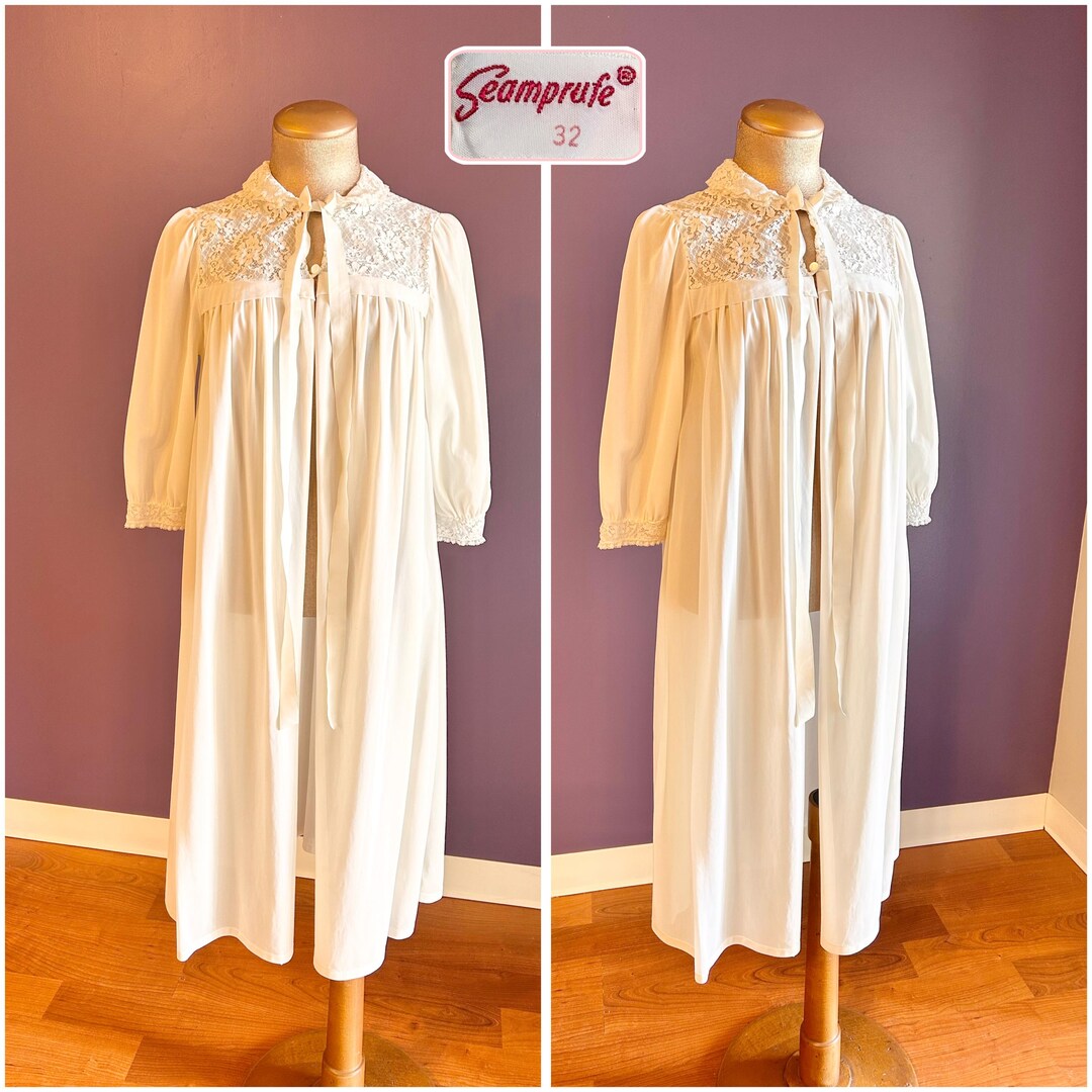 Retro White Robe Vintage 50s/60s Seamprufe White Peignoir Robe With Lacy Accents M - Etsy