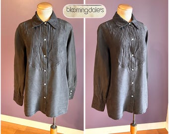 Blusa vintage de los 90 de Bloomingdale's, negra, de seda, manga larga, con botones y cuello, talla L.