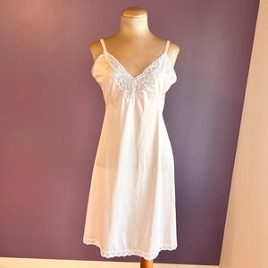 Vintage 80s Body Lites Beautiful White Lacy Spaghetti Strap Slip Dress