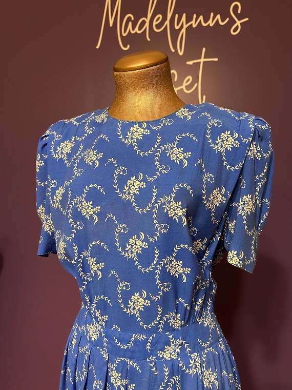 Vintage 80s Karin Stevens Blue Floral Patterned D… - image 2