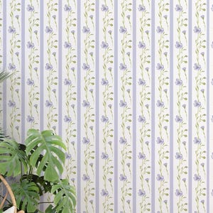 Carta da parati adesiva a righe ispirata alla fattoria vintage con motivi botanici - Strisce verdi con fiori verdi fantasiosi - Carta da parati autoadesiva