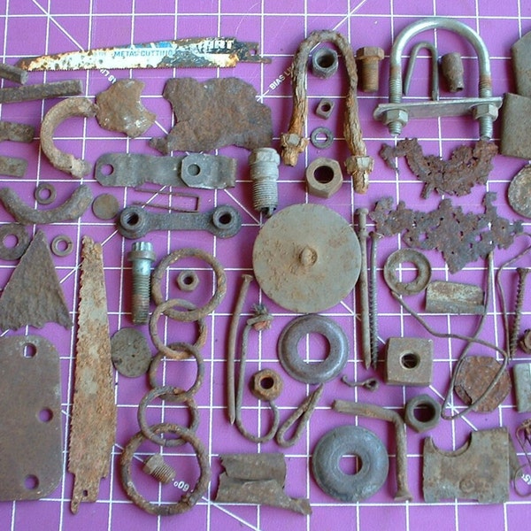 74 Rusty Metal Bits and Pieces Over 2 Pounds Altered Art Assemblage Sculpture Supplies Steampunk Industrial Farmhouse Home Decor Lot 6