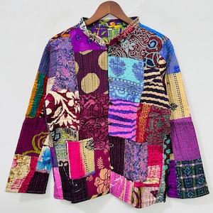Ręcznie robiona kurtka boho z jedwabiu w patchwork | Krótki, pikowany indyjski płaszcz festiwalowy w stylu vintage, prezent dla niej