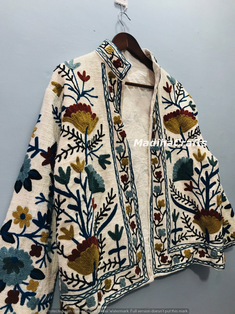 Handmade Suzani Embroidery Jacket, Winter Wear Jacket Coat, Womens Coat, Suzani Short Jacket, TNT Fabric Suzani Jacket, Robe, Gift For Her image 3