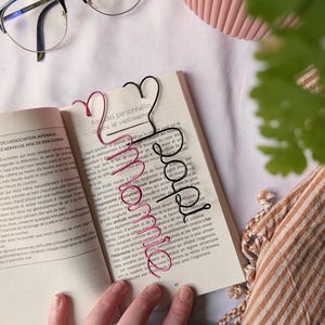 Gepersonaliseerde bladwijzer met voornaam in draad, hartvormige boekdecoratie, cadeau-idee voor oma's en moeders