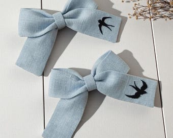 Pinza para el cabello personalizada con diseño de golondrina bordada a mano, lazo floral para el cabello, lazo de lino hecho a mano, lazo de tela para el cabello, regalo de accesorios para el cabello