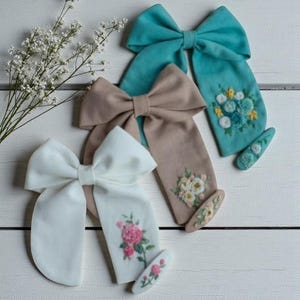 Flowers Hand Embroidered Linen Hair Bow, Floral Hair Bow Tie, Handmade Linen Hair Bow, Fabric Hair Bow, Hair Accessories Gift