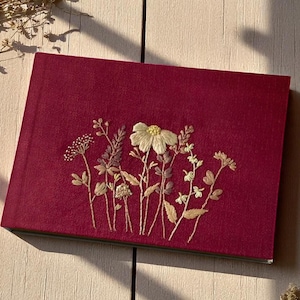 Custom Flower Wedding Guest Book, Personalized Hand Embroidered Guestbook, Linen Memory Book, Linen Scrapbook, Wedding Keepsake Gift