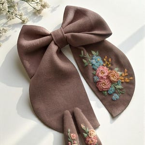 Custom Flowers Hand Embroidered Linen Hair Bow, Girl School Bow Tie, Handmade Linen Hair Bow, Fabric Hair Bow, School Accessories Gift