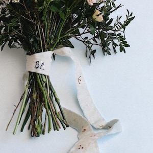 Custom Name & Date Hand Embroidered Floral Bridal Bouquet Ribbon Wrap for Flowers/Decor, Personalized Boho Wedding Bouquet Ribbon