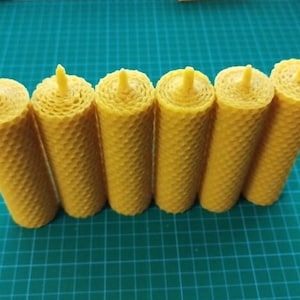 Conjunto de 6 velas de cera de abelha natural, enroladas à mão a partir de folhas de cera de abelha, vela de favo de mel ecológica para presente, conjunto de 6 pilares de cera de abelha em uma caixa