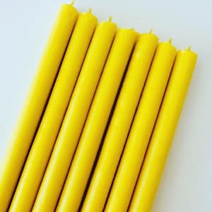 Long altar church yellow beeswax candles - 7pcs.  Ritual candles L-21cm Ø-11.0mm. About 4 hours burning time. Made in Slovenia