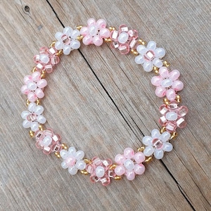 Pink Daisy Bracelet | Beaded Flower Bracelet | Daisy Bracelet | Handmade Daisy Bracelet | Flower Bracelet | Gift for Her