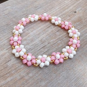 Pink Daisy Bracelet | Beaded Flower Bracelet | Daisy Bracelet | Handmade Daisy Bracelet | Flower Bracelet | Gift for Her