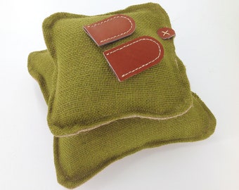 Hessian Needle Felting Mat Set: Buckwheat Filling, Leather Finger Protectors