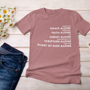 Maglietta Five Solas, Maglietta 5 Solas, Magliette cristiane, Teologia riformata, Regali per cristiani, Magliette della Bibbia, Soli Deo Gloria, In Christ Alone